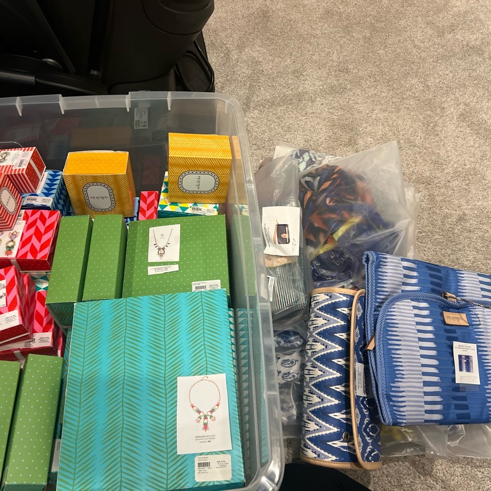 Stella & Dot Sample Sale Jewelry Collection